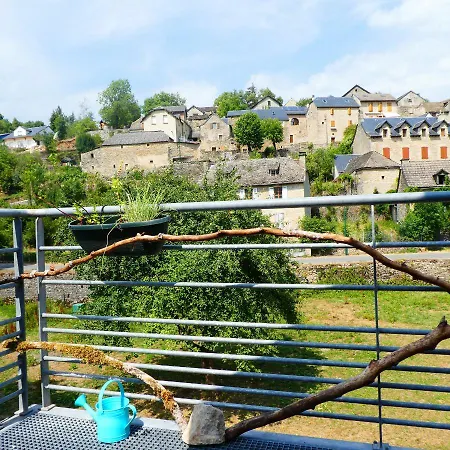 Familial Du Moulin D'auxillac -